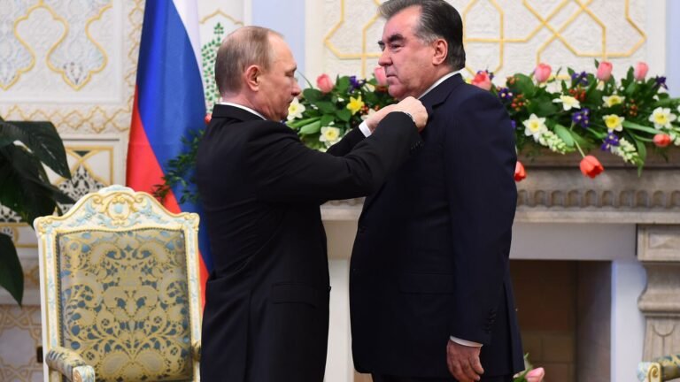 Сафари Раҳмонов ба Маскав