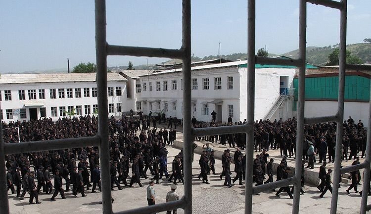 Интиқоди Омбудсмен аз шароити ногувор дар зиндонҳои Тоҷикистон