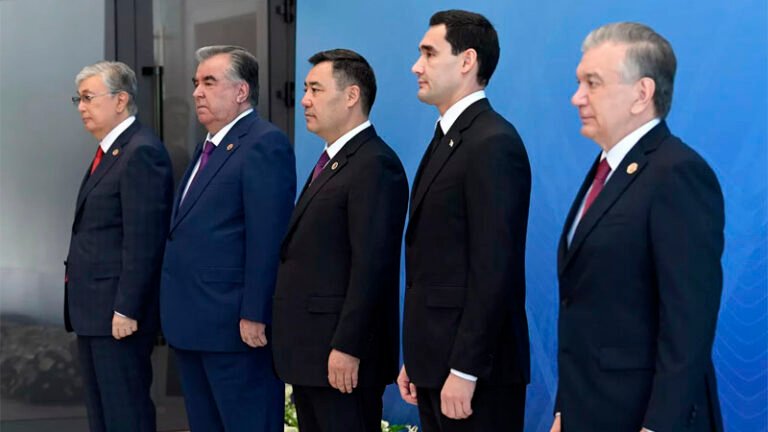 Сафари Раҳмонов ба Самарқанд