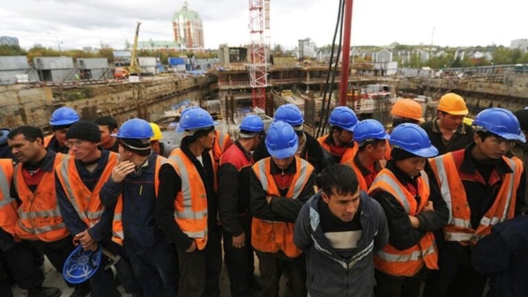 Садҳо муҳоҷирро дар Маскав аз хобгоҳ ронданд
